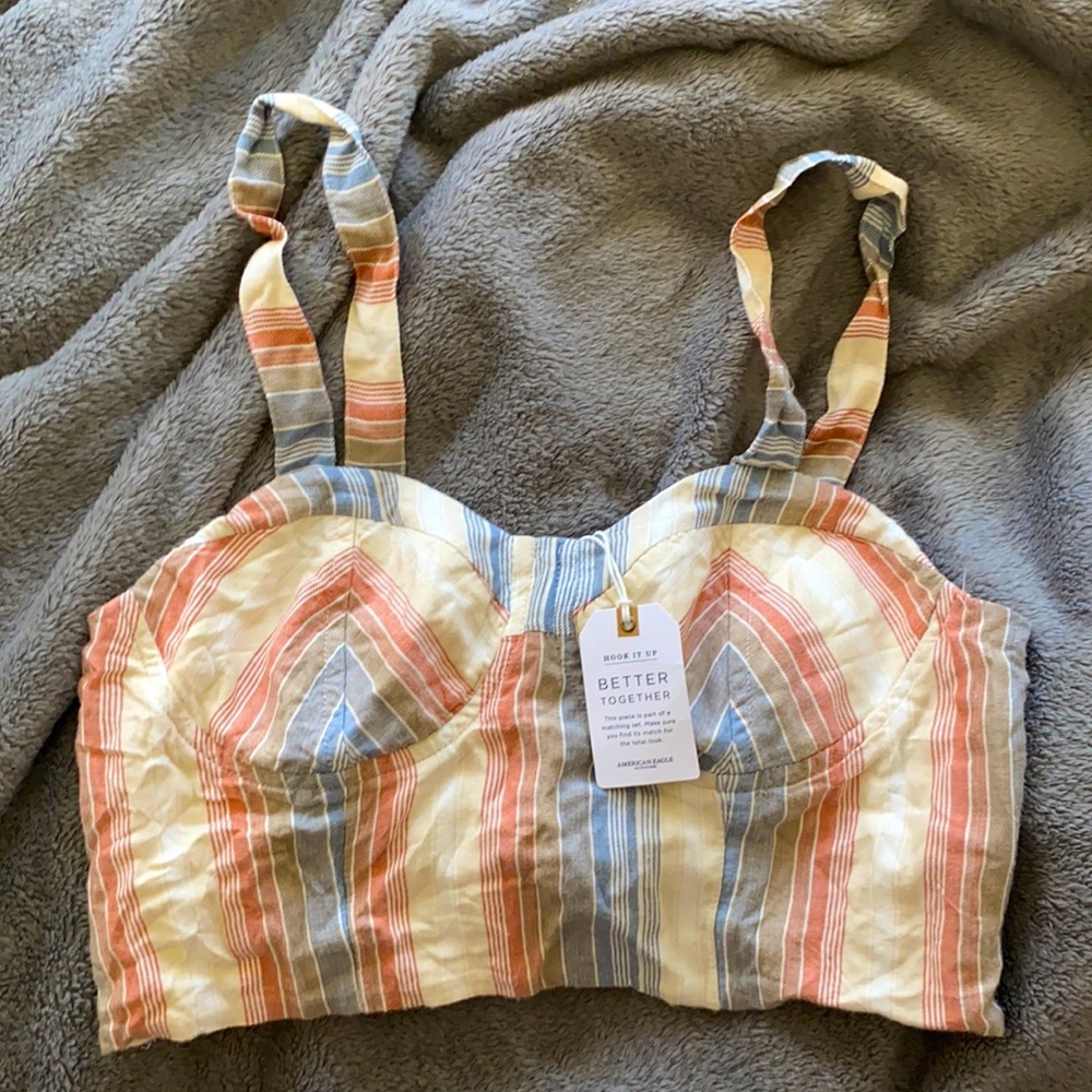 New with tag American Eagle crop top